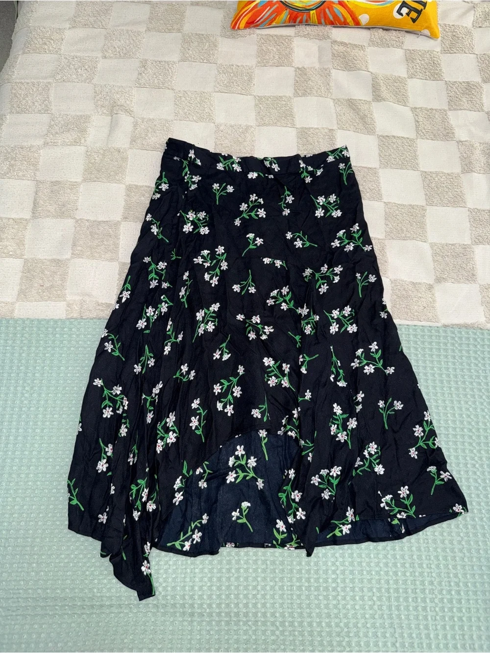 NWT Lush Flirty Floral Skirt size L